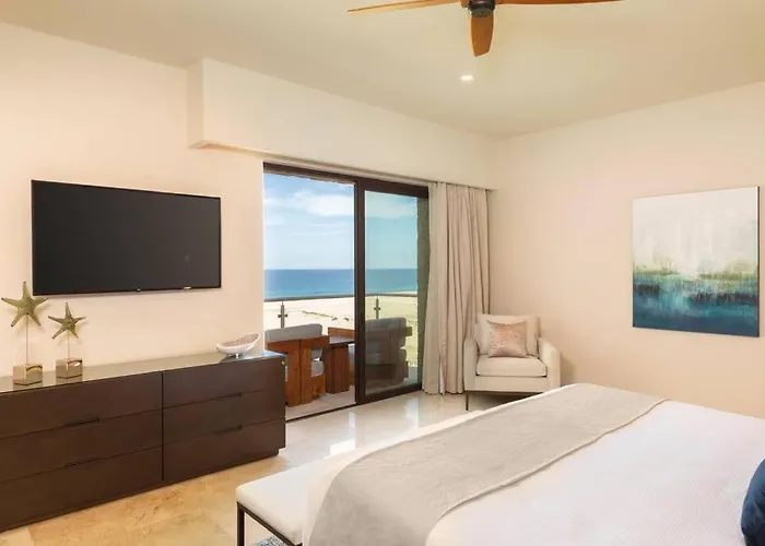 Beachfront 3 Bdrm In Exclusive Diamante Golf Appartement *