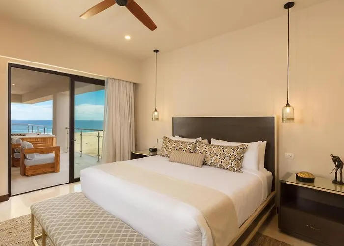 Beachfront 3 Bdrm In Exclusive Diamante Golf Appartement *